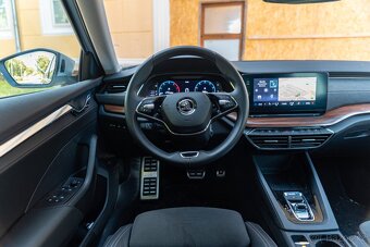 Škoda Octavia Scout 4x4 combi - 9