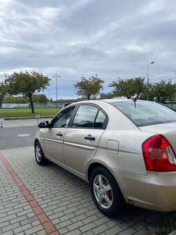 HUNDAI ACCENT Rv-2010 1.4 benzín 71 kw - 9