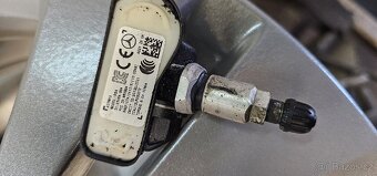 Alu kola + pneu originál Mercedes R17 - 9