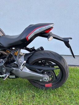 Ducati Monster 821 - 9