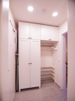 Byt 1kk,Košíře, lodžie, sklep, garáž - 9