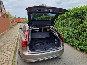 2.0B4, 2021, 67500km, Momentum PRO - 9