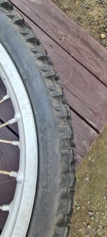 Přední kolo soutěžní ČZ ENDURO + barum s22 pásne na duby - 9