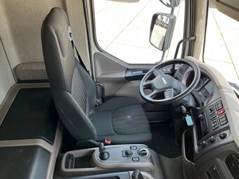 DAF LF 230 - valník s hydraulickou rukou Palfinger - 9