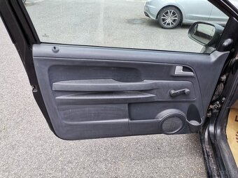 Volkswagen Fox 1.2i 40kw 3dv. - 9