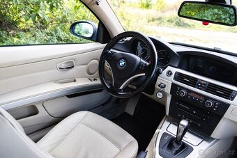 BMW 330d xDrive 3,0 TDI 170kW / SUPER STAV / - 9