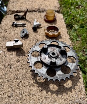 Jawa 50 Jawetta, Stadion - díly - 9