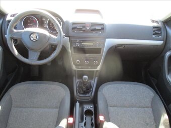 ŠKODA YETI 1,2TSi 77kw Ambiente bez koroze 04/2014 - 9