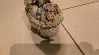 Porcelánová dóza zdobená chlapec s dívkou míšeň - 9