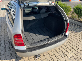 Škoda Octavia combi 1,8 T 20V RS - 9