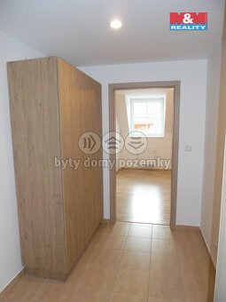 Pronájem bytu 1+kk, 35 m², Beroun, ul. Palackého - 9