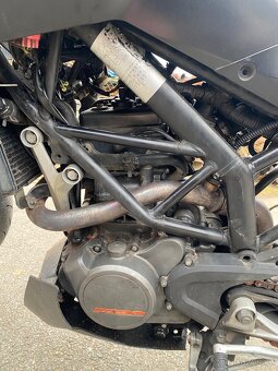 Ktm duke 125 - 9