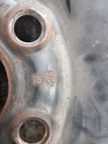 Zimní pneu s diskem 165 / 70 R14 ( Škoda Fabia I) - 9