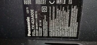 TV + posuvný a otočný držák+ Dvd přehrávač a cca 200 Dvd - 9