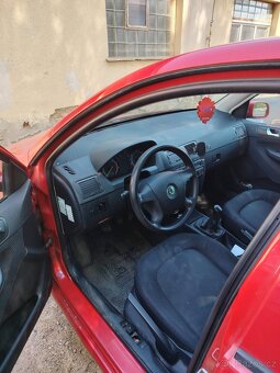 Škoda fabia 1.2 htp 40KW - 9
