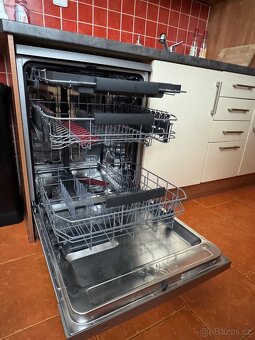 Prodám kuchyň včetně myčky AEG a výsuvné digestoře Whirlpool - 9