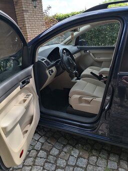 VW Touran 1.6 TDI DSG, 2013, výbava, 1. majitel ČR - 9