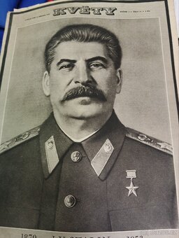 Noviny a časopisy - 9