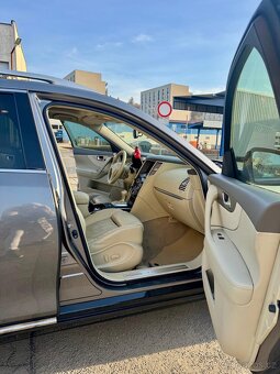 INFINITI FX30DS / QX70S – 4x4 – 2012 – 116.000 km – PLNÁ VÝB - 9