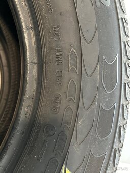 Continental Vanco 2 225/75 R16 C 116/114 R - 9