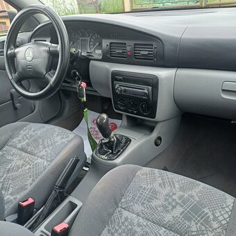 Škodu Octavia Combi - 9