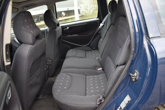 Volvo V70 2,4i AUTOMAT PO SERVISU - 9