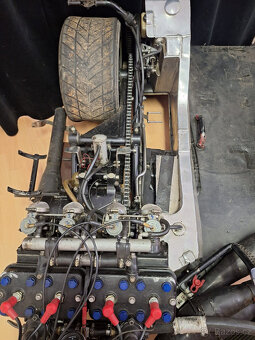 Silniční závodní sidecar - 9