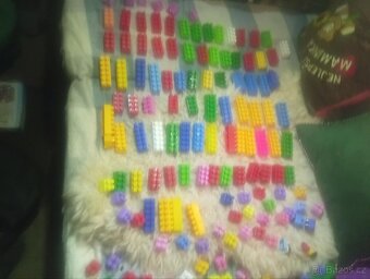 LEGO DUPLO  LEVNĚ,   PRAHA - 9