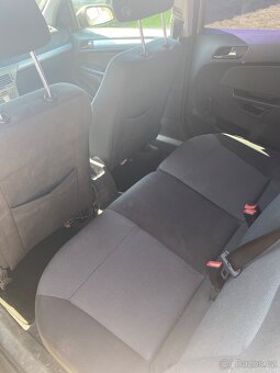 Opel Astra - 9