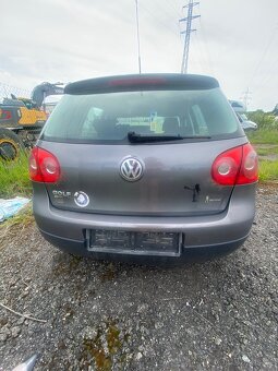Golf V - 9