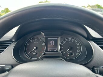 Škoda Octavia III 1,4 Tsi Combi 103Kw 1.maj.Rezervace - 9