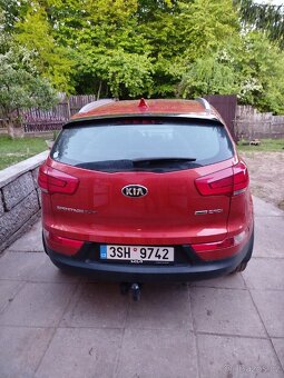 Kia Sportage 2.0 CRDi 4WD, 100 kW, 2015 80 000 km - 9