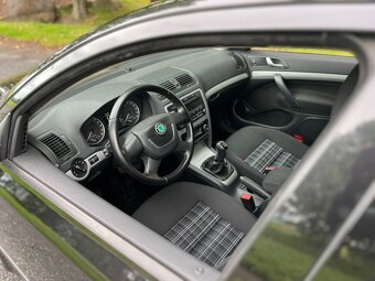ŠKODA OCTAVIA 2 2.0 TDI, STYLE, SERVIS, ALU - 9