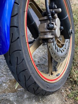 Honda cbr 125r - 9