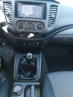Mitsubishi l200 - 9