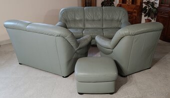 Kožená, sedací souprava 3+2+1+taburet. - 9