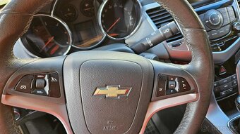 Chevrolet Cruze - 9