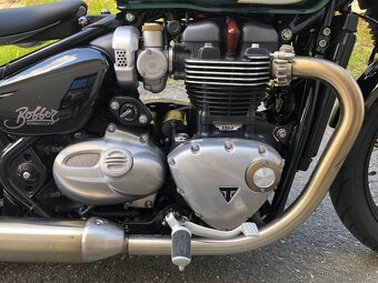Triumph Bonneville Bobber 1200, TOP stav - 9