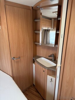 Karavan Knaus Südwind mover, solární systém - 9