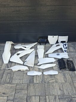 Husqvarna FE 350 - 9