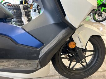 Honda Forza 125 2017 ČR 5.300km - 9