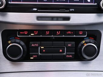 Volkswagen Passat CC 2,0 TDI 103kW CZ Sport Xenon (2010) - 9