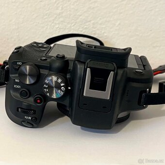 Canon R10 - 9