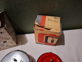 4x budík Prim 1x Splendex + 2x krabička - 9