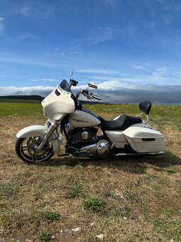 Harley Davidson Street Glide Special - 9