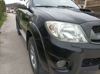 Toyota Hilux 3.0 - 9