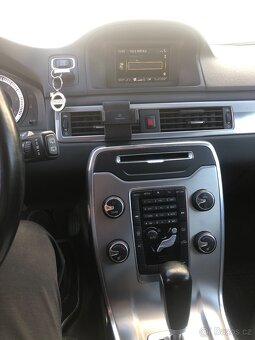 Volvo V70 D5 158KW - 9