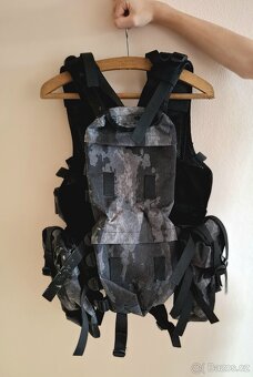 Taktická vesta na airsoft - 9