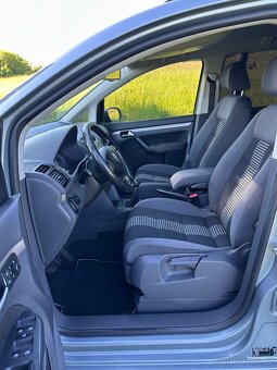 VW Touran 1.9TDi United 7 místný - 9