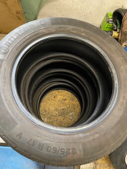 225/60 r17 - 9